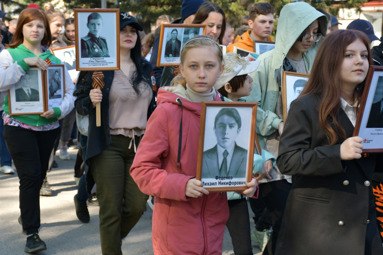 Приглашаем вас принять участие в акции "Бессмертный полк", которая состоится 9 мая!. Приглашаем вас принять участие в акции "Бессмертный полк", которая состоится 9 мая!.